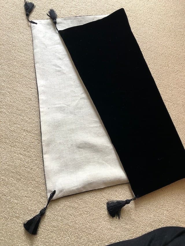 高波動のタロットクロス、タッセル付き